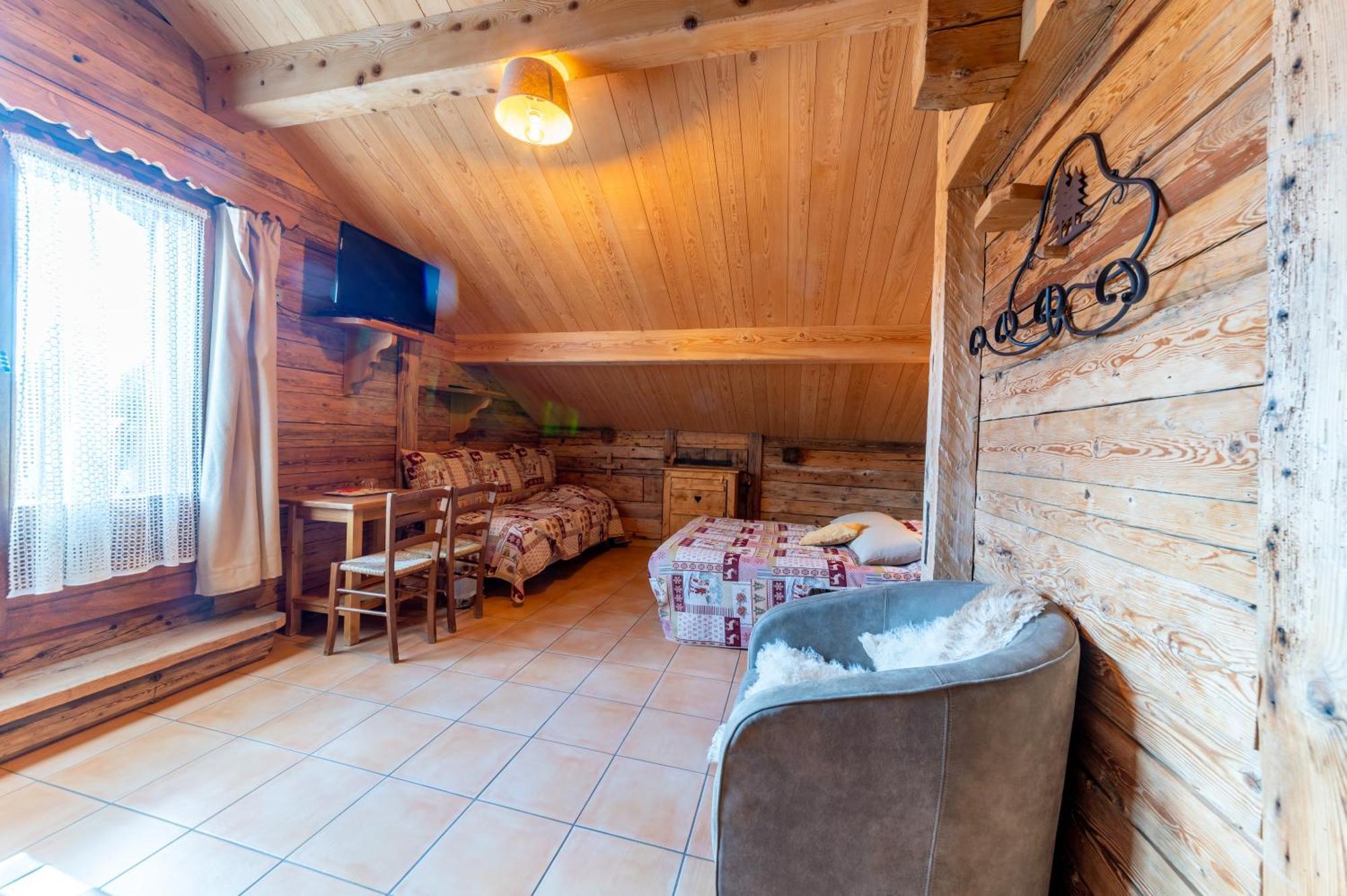 Отель La Vieille Ferme Маниго Экстерьер фото